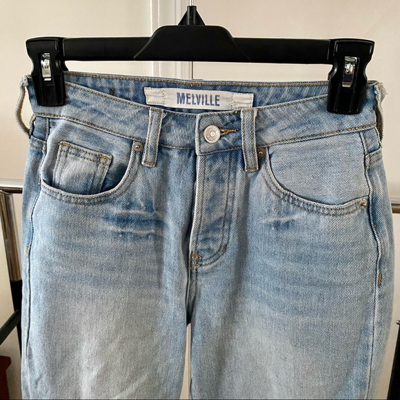 Brandy Melville Ripped Jeans - Picture 6 of 6